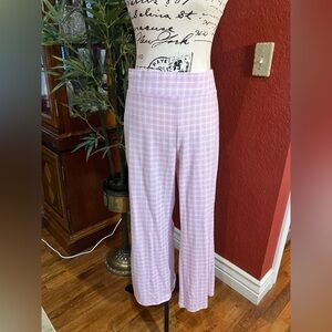 NWOT HUE PINK AND WHITE CROPPED PANTS SZ XL